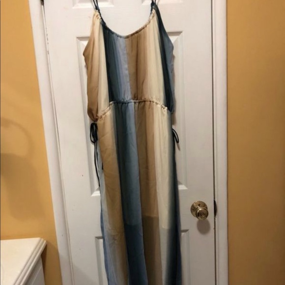 H&M Dresses & Skirts - H&M Maxi Dress
